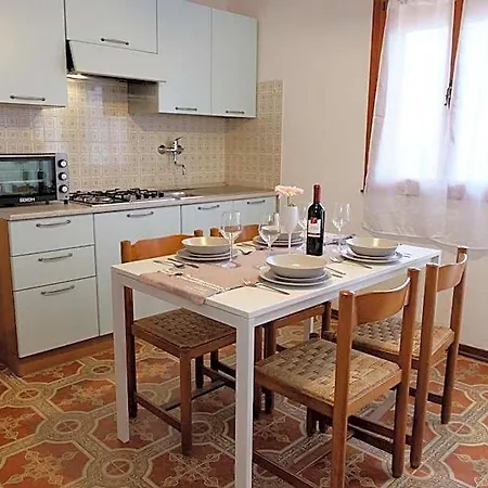 Отель Peaceful Flat With Direct Access Beahost