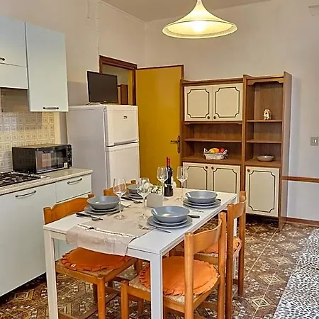 Отель Peaceful Flat With Direct Access Beahost Розолина-Маре